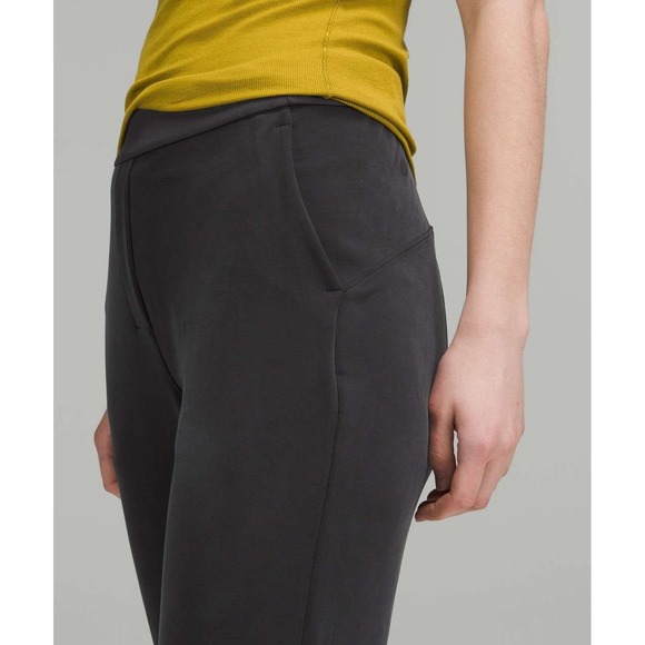 Lululemon Softstreme Relaxed High-Rise Pant Jogger Black Size 6 - Picture 3 of 9